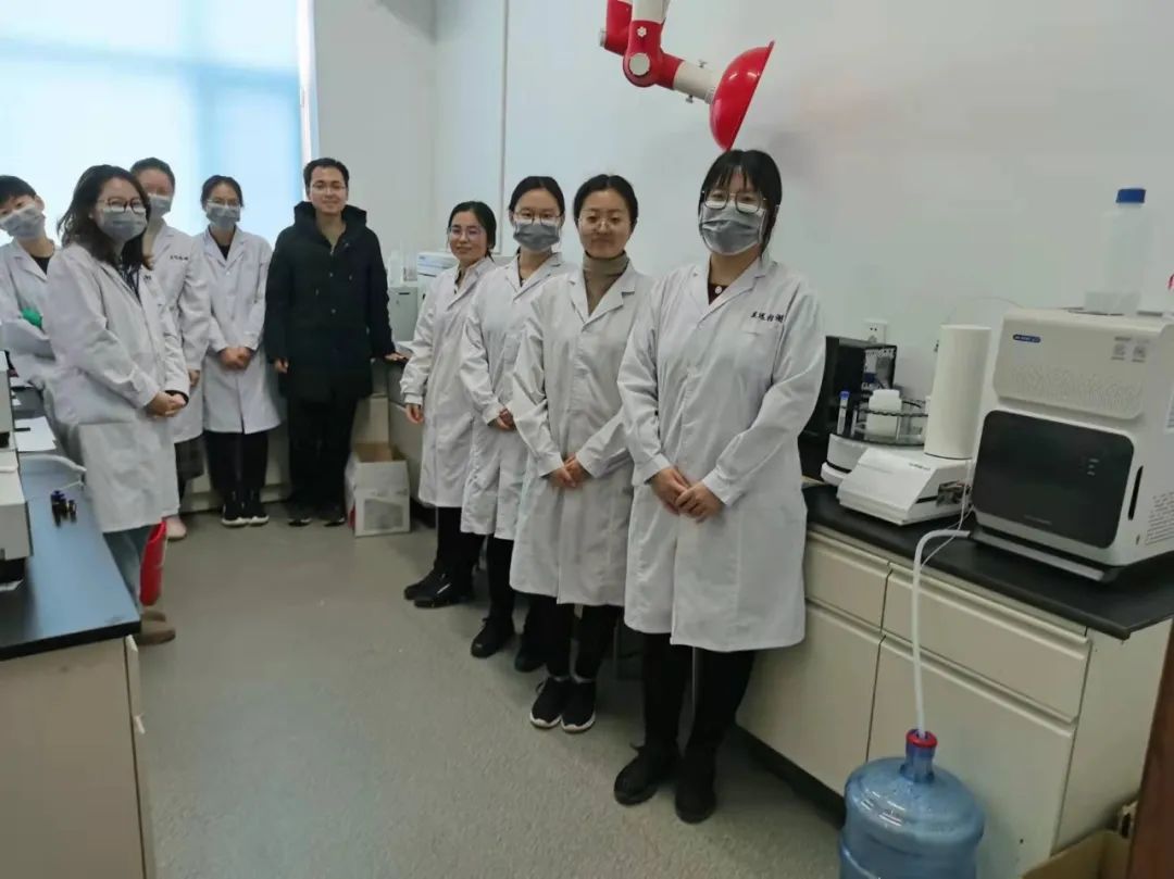 我是老子有钱lzyq88售后工程师丨为客户，千里奔走也值得