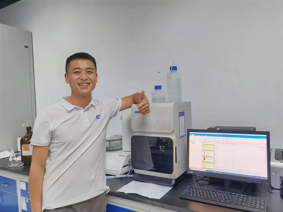我是老子有钱lzyq88售后工程师 | 24幼时不关机，服务不掉线！
